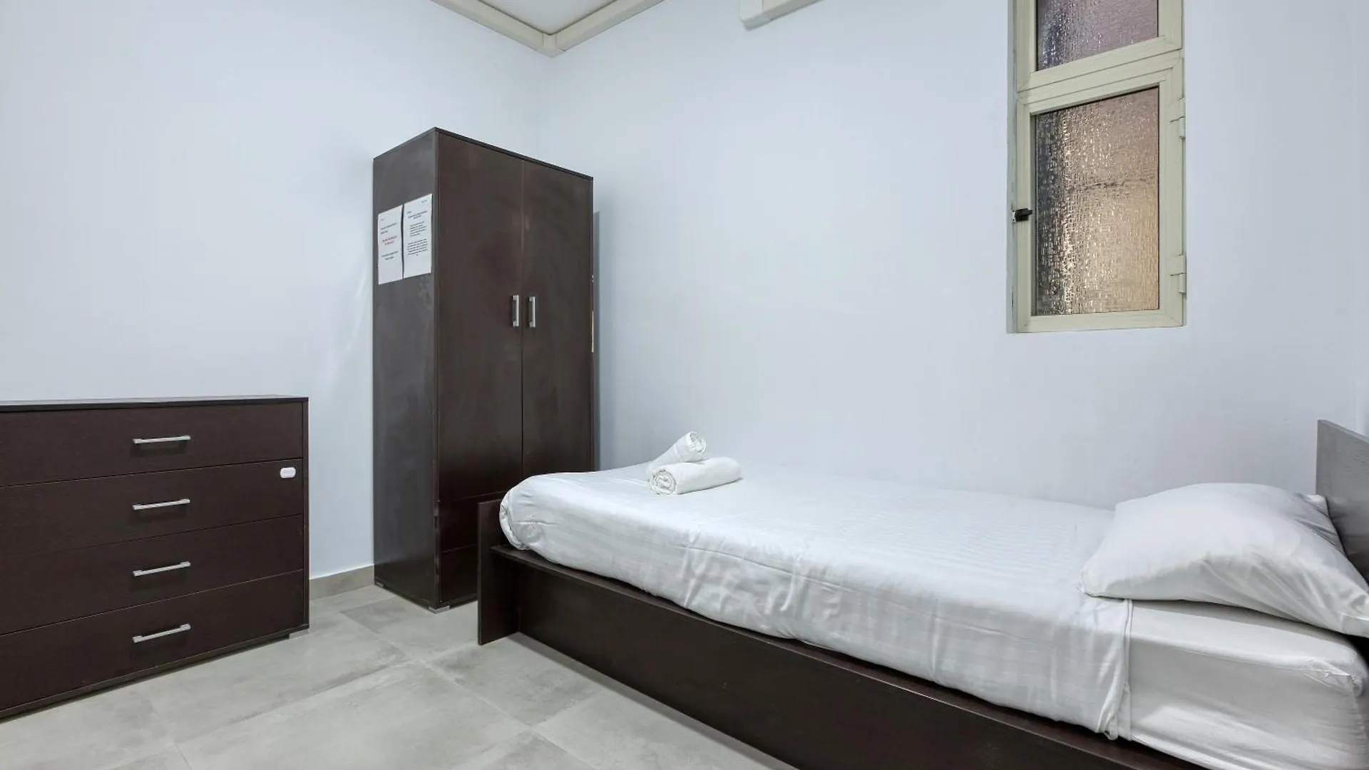 Beautiful 3Br Seafront Apt With Balcony In Sliema By 360 Estates 0*,